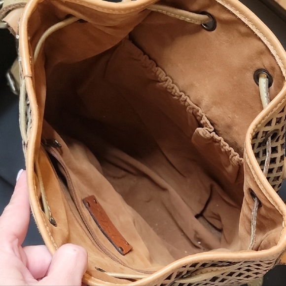 Stylish Olive Green Patricia Nash Bucket bag - Picture 4 of 5